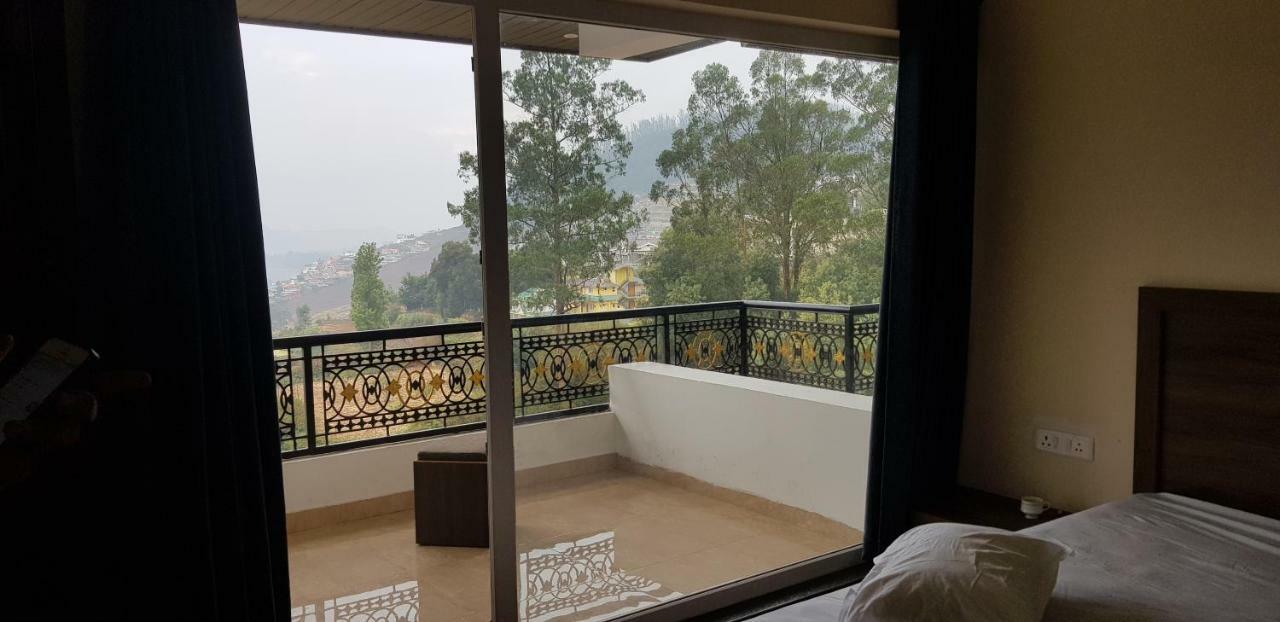 Atrium Grande Hotel Ooty Exterior foto